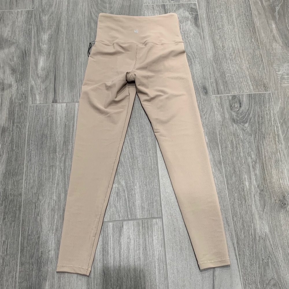 NWT Strut This sand rubbed legging- O/S